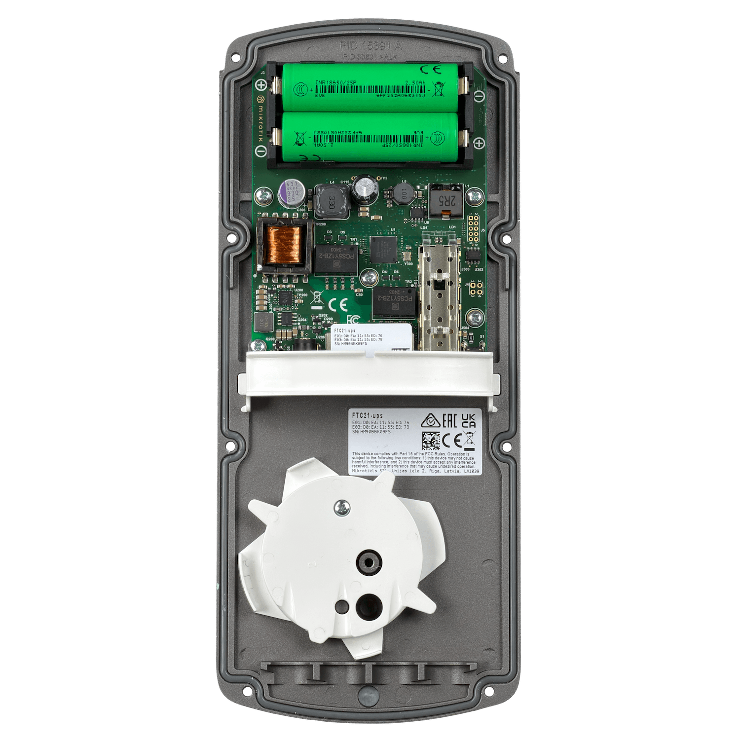 MIKROTIK UPS 2-1000 PoE-in/out SFP-2,5G Converter IP67 - Imagen 10