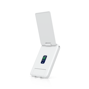 UBIQUITI LR WiFi5 2-1000 2-USB-C BLE req-5V Router Viajero Unifi VPN